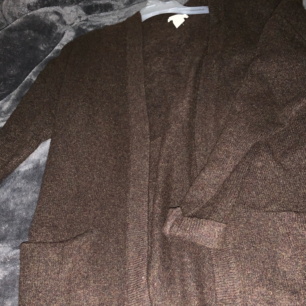 Cardigan sweater
